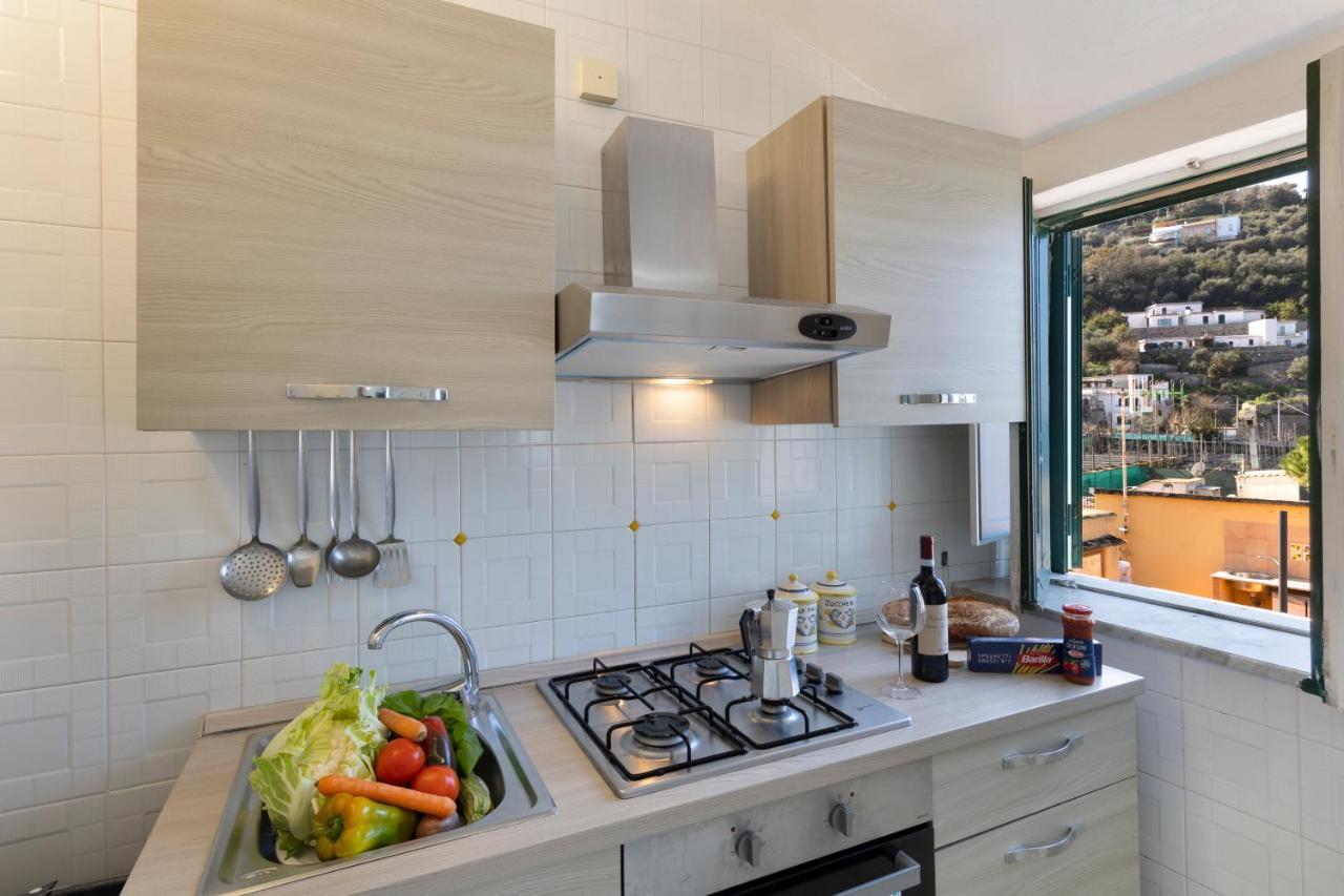 Relais Del Mare Con Terrazza Fronte Mare Free Parking Apartment Massa Lubrense Exterior foto